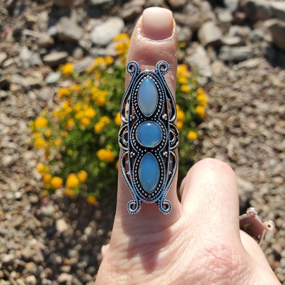 New Chalcedony 925 Silver Statement Ring. - Picture 9 of 12